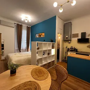 Regina Ai Navigli - Sky Tv, Wifi And Breakfast Box Italie