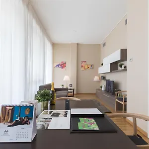 Hemeras Boutique Homes - Design Near Duomo Cathedral Lägenhet